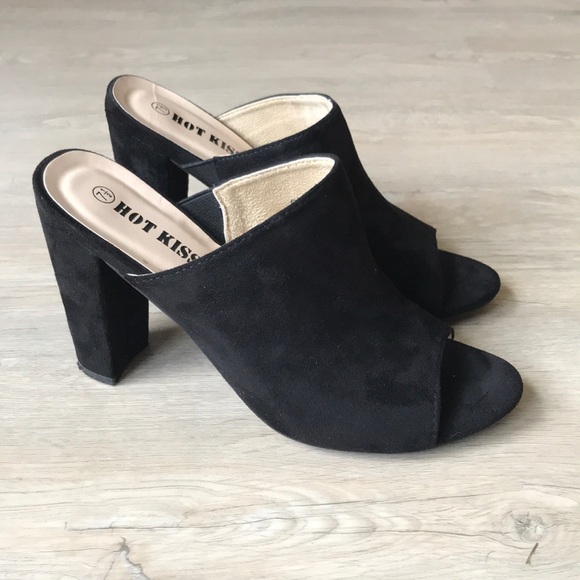 Mules - Picture 2 of 7